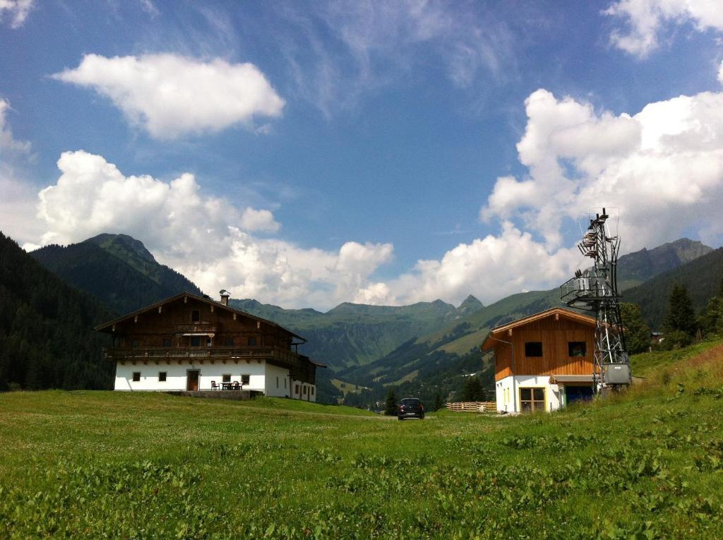 Alpenbauernhaus Vorderbrandthof ザールバッハ・ヒンターグレム エクステリア 写真