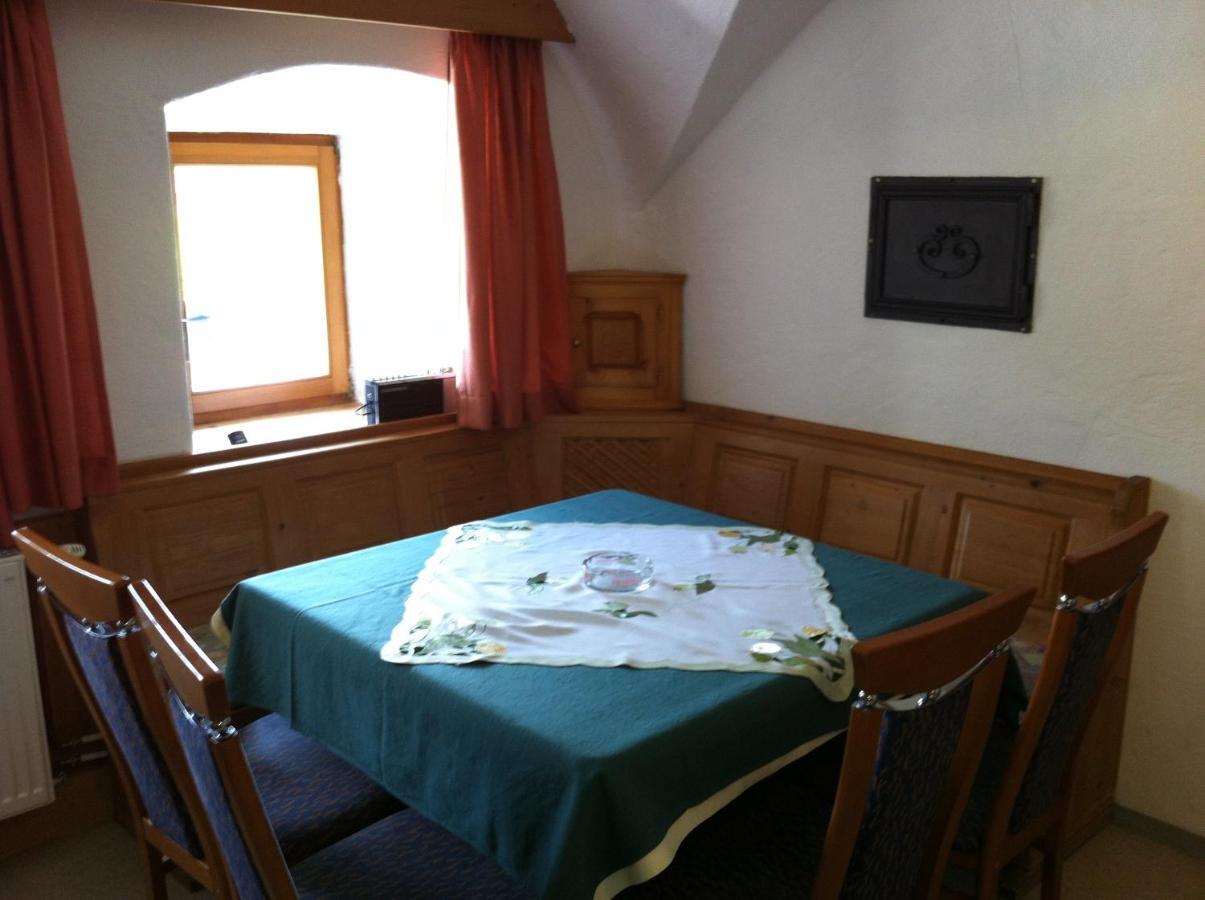 Alpenbauernhaus Vorderbrandthof ザールバッハ・ヒンターグレム 部屋 写真